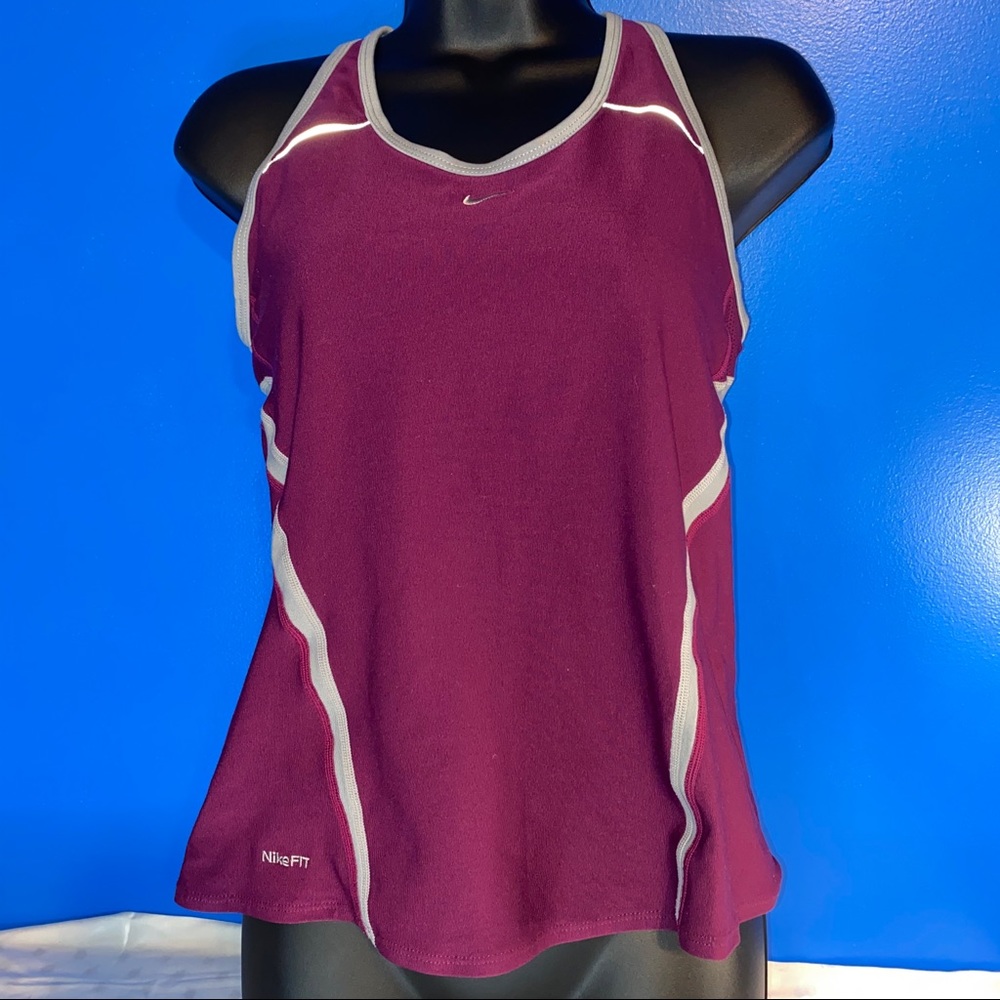 Women's Nike Sports Dryfit Tank Top.
